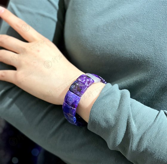 珍石轩舒俱来手排05 珍石轩舒俱来手排05