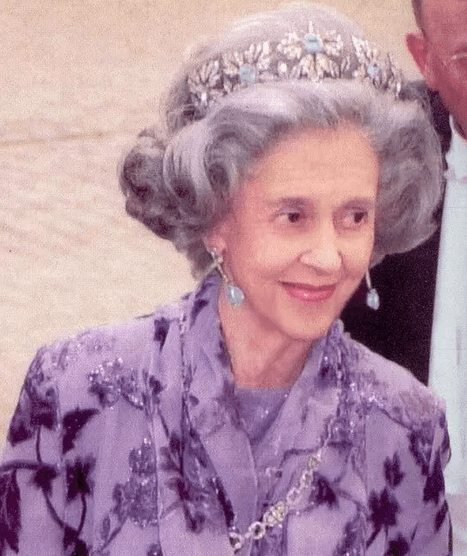 比利时王后的海蓝宝皇冠海蓝宝与世界各国王室的跨世纪情缘