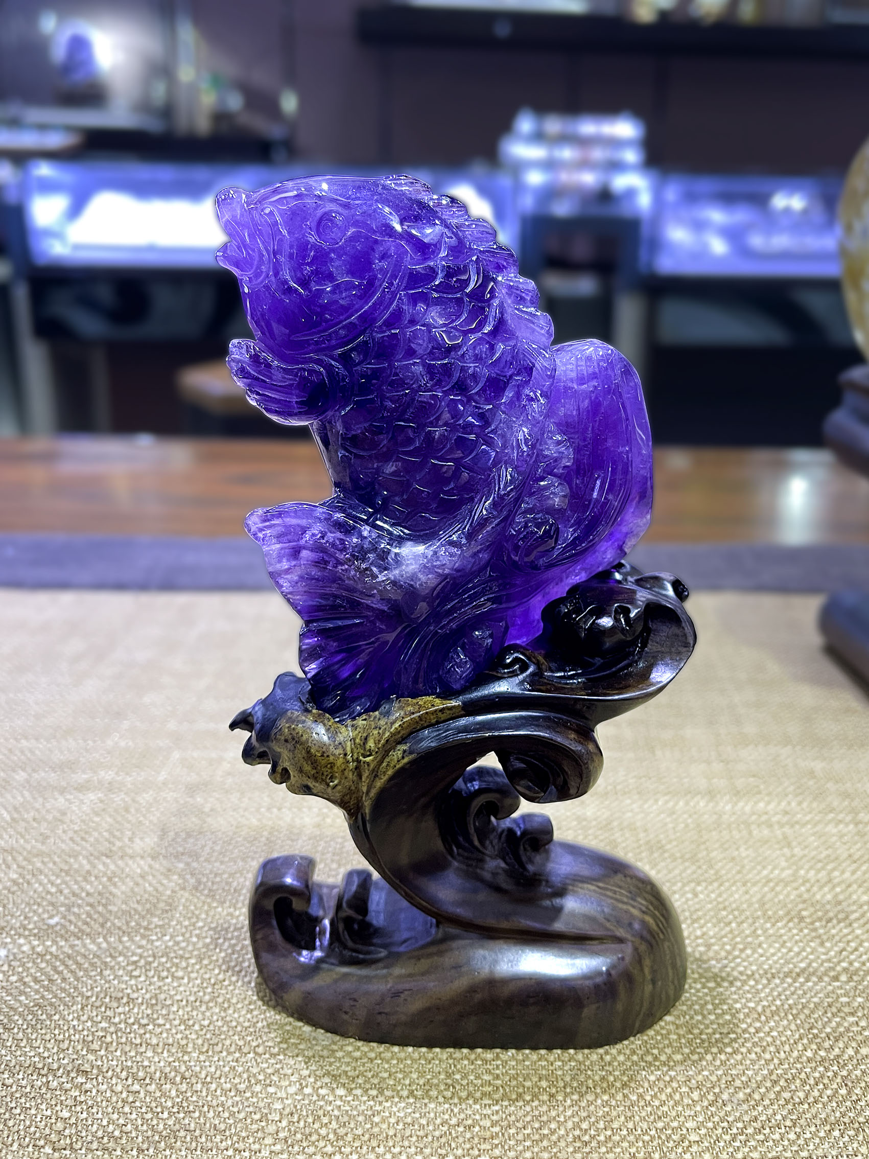 珍石轩天然紫水晶鱼含底座长9x宽5x高15cm 