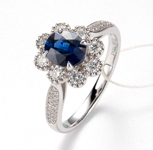 G18K镶斯里兰卡天然皇家蓝蓝宝石戒指